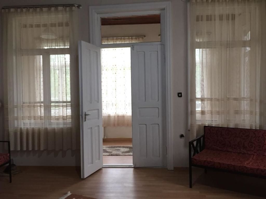 Гостевой дом Lazuri Keria Family Guesthouse Khoni-57